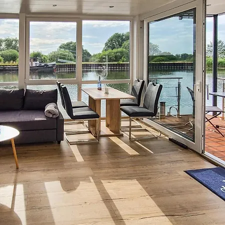 Úszó hotel Stunning Ship-boat In Havelsee With Wifi And 2 Bedrooms
