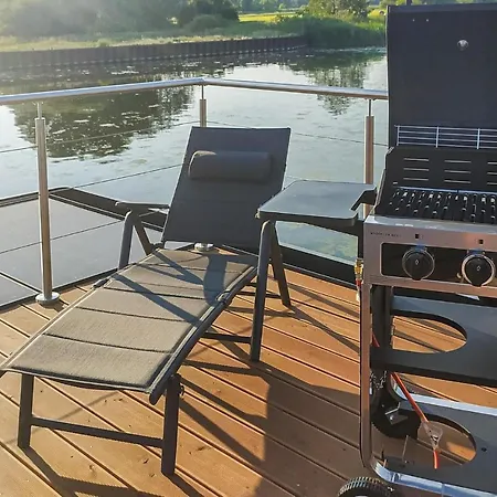Stunning Ship-boat In Havelsee With Wifi And 2 Bedrooms
